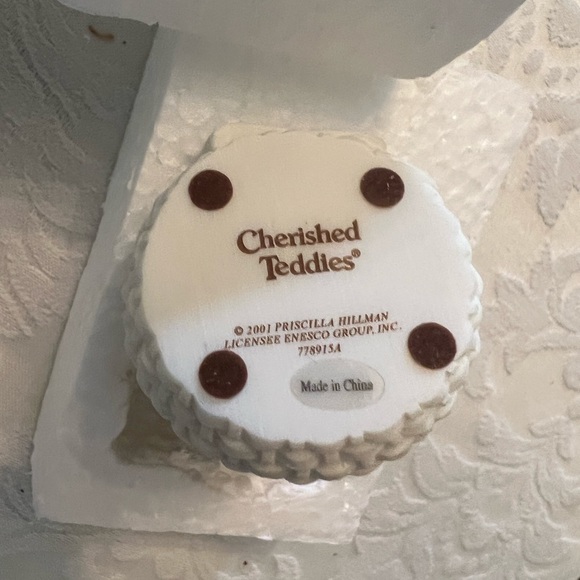 Baby’s First Curl Keepsake Box - Picture 3 of 3